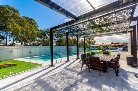 Stunning Canal Home Oh So Close To The Waterfront - Sydneys Hotel 3
