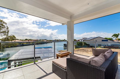 Stunning Canal Home Oh So Close To The Waterfront - Sydneys Hotel 12