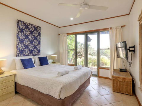 Claytons 1 By Discover Stradbroke - Sydneys Hotel 4