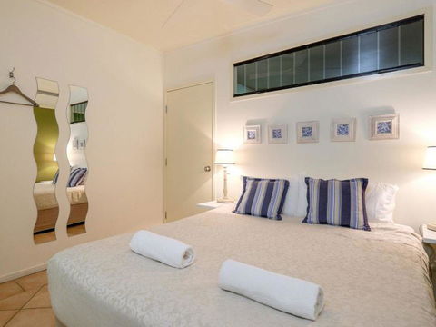 Claytons 1 By Discover Stradbroke - Sydneys Hotel 2
