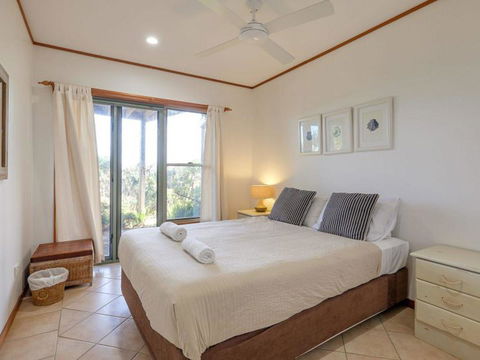 Claytons 1 By Discover Stradbroke - Sydneys Hotel 14