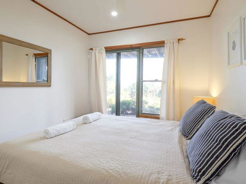 Claytons 1 By Discover Stradbroke - Sydneys Hotel 6