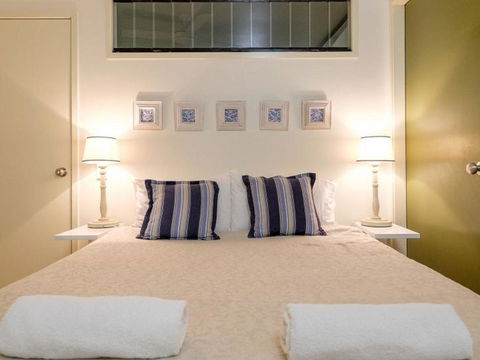 Claytons 1 By Discover Stradbroke - Sydneys Hotel 23