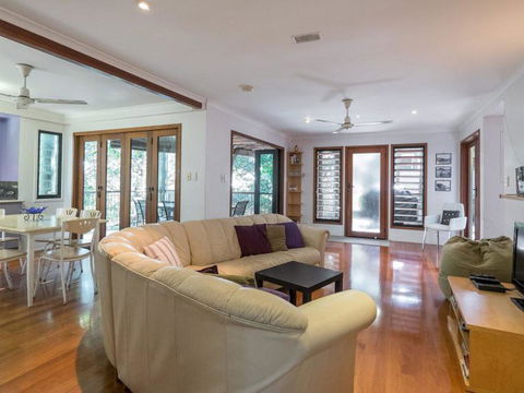 Billa Blue By Discover Stradbroke - Sydneys Hotel 4