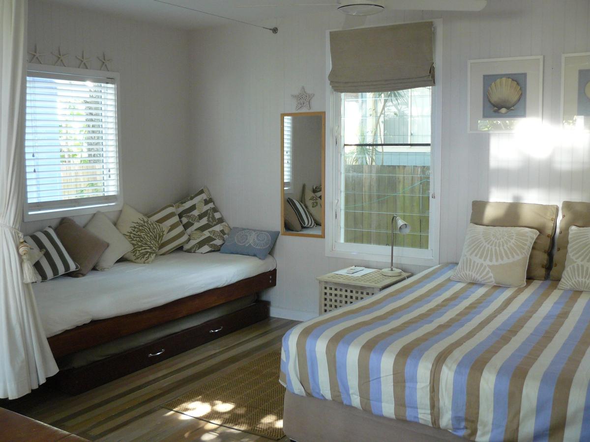 Amity Point QLD Sydneys Hotel