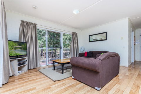 The Islander - Sydneys Hotel 4