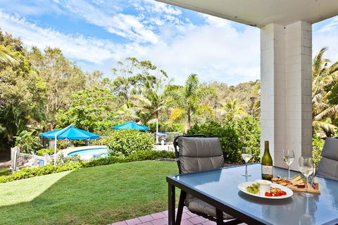 The Islander - Sydneys Hotel 13