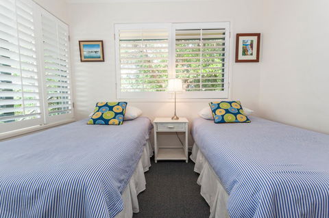 Seychelles Up - Sydneys Hotel 24