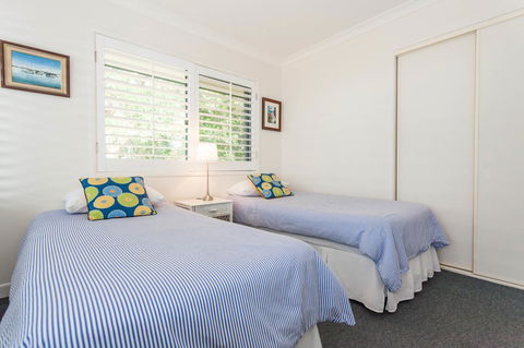 Seychelles Up - Sydneys Hotel 22