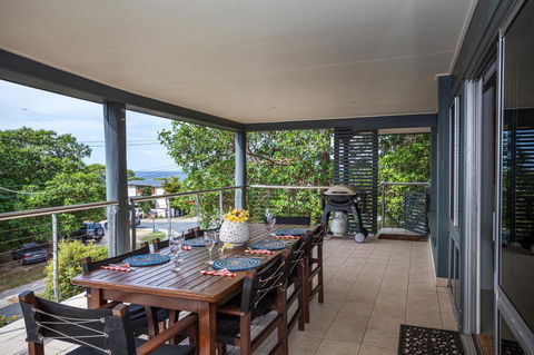 Seychelles Up - Sydneys Hotel 8