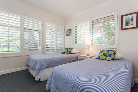 Seychelles Up - Sydneys Hotel 23