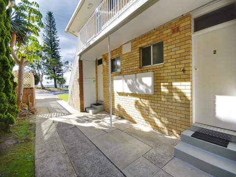 'Beachside' Shoal Bay, Unit 4 - Sydneys Hotel 0