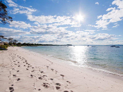 'Beachside' Shoal Bay, Unit 4 - Sydneys Hotel 1