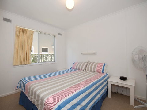 'Beachside' Shoal Bay, Unit 4 - Sydneys Hotel 2
