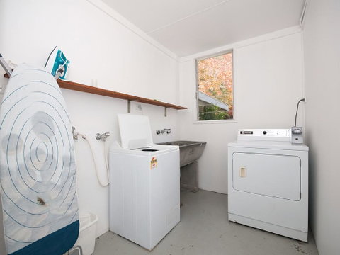 'Beachside' Shoal Bay, Unit 6 - Sydneys Hotel 3