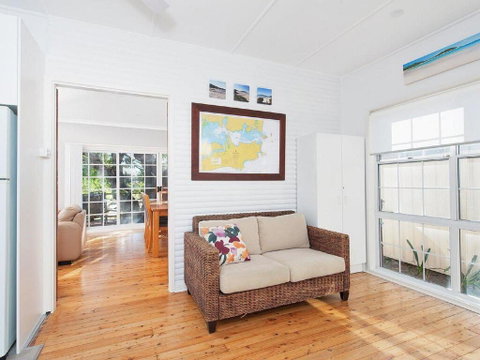 'The Croft' 11 Boulder Bay Rd - Cosy Beach House With Aircon & Only 270m To The Beach - Sydneys Hotel 3