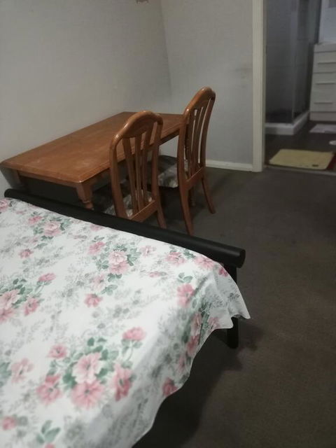 0ne Master In 3 Br. Apartment - Sydneys Hotel 2