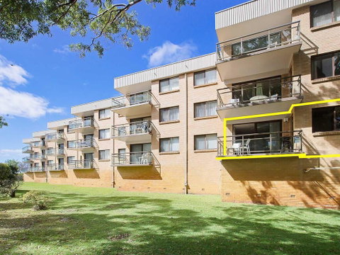 1 'Intrepid', 3 Intrepid Close - Amazing Views Of Shoal Bay, Only 100m From The Beach - Sydneys Hotel 3