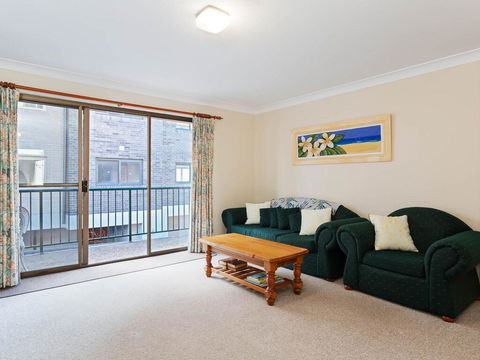 1 'Monterea' 3 Ondine Close - Walking Distance To Beach - Sydneys Hotel 2