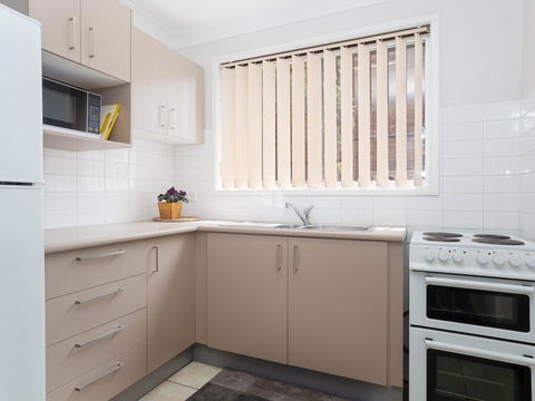 1/10 Catalina Close - So Close To The Water - Sydneys Hotel 2