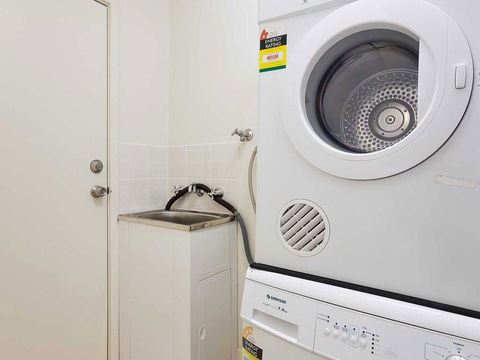 1/8 Christmas Bush Avenue - Three Bedroom Duplex Close To Dutchies Beach - Sydneys Hotel 3