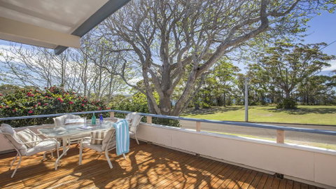103 Bannister Head Rd - Beaming Bannister Retreat - Sydneys Hotel 0