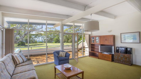 103 Bannister Head Rd - Beaming Bannister Retreat - Sydneys Hotel 1
