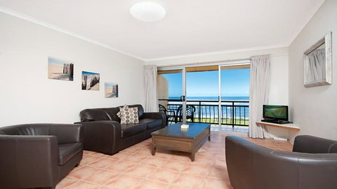 10T Beachfront Apartments - Sydneys Hotel 0