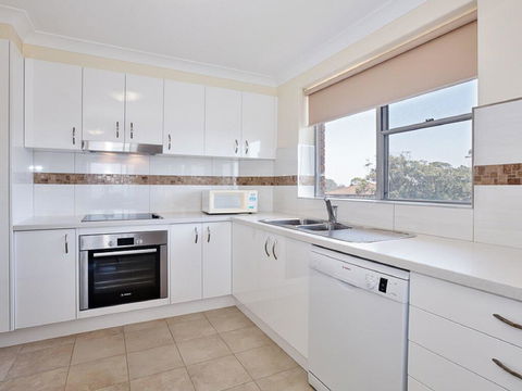 11 'Luskin Lodge' 29 Weatherly Close - Stunning Water Views - Sydneys Hotel 3