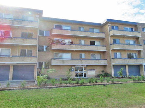 11 'Silvana Court', 26 Ajax Avenue - Close To The Water And Clubs - Sydneys Hotel 0