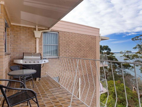 12 'Thurlow Lodge', 6 Thurlow Avenue - Water Views, Pool And Central Location - Sydneys Hotel 2