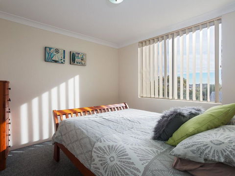 12 'Thurlow Lodge', 6 Thurlow Avenue - Water Views, Pool And Central Location - Sydneys Hotel 3
