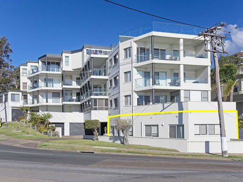 13 'Bayview Towers', 15 Victoria Parade - Ground Floor Unit With Magical Water Views - Sydneys Hotel 2