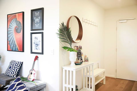 136, Light-filled Homely Box Hill Apt, 2Bed2BathFreeParking - Sydneys Hotel 2