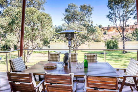 141 Providence Drive, Bowhill - Sydneys Hotel 3
