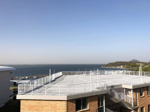 15 Dolphin Cove, 2 - 6 Government Rd - Stunning Penthouse With Views, Lift & Ducted Air Conditioning - Sydneys Hotel 0