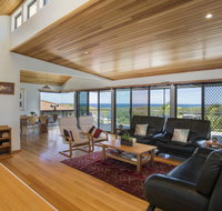 17 Canberra Crescent - Prestige Views at Burrill lake - Sydneys Hotel