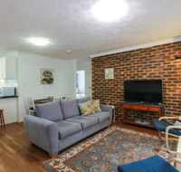 2 Bedroom St Lucia Apartment close to UQ and CityCat - Sydneys Hotel