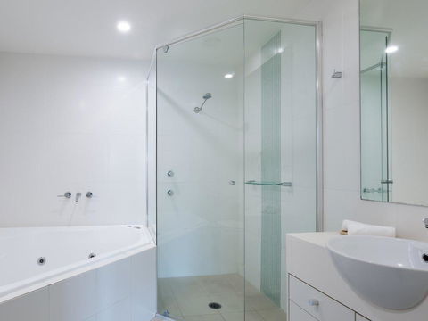 245 'Pacific Blue', 265 Sandy Point Rd - Air Conditioned Unit With Resort Facilities And Linen Supplied - Sydneys Hotel 3