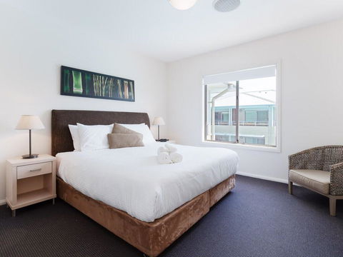 245 'Pacific Blue', 265 Sandy Point Rd - Air Conditioned Unit With Resort Facilities And Linen Supplied - Sydneys Hotel 1