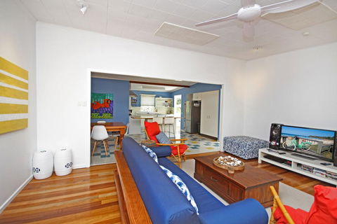 25 Goongilla Street, Yaroomba 500 BOND - Sydneys Hotel 3