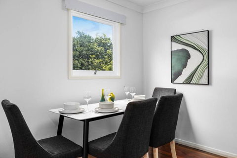 Best Value 4Beds Home Near Shops, Cafes And Forest - Sydneys Hotel 3