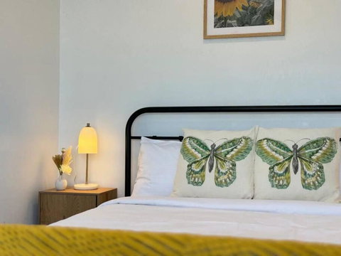 Convenient 2 Bedroom House Unit In Salisbury - Sydneys Hotel 4