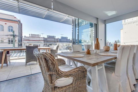 Coogee Bay Penthouse - Sydneys Hotel 1