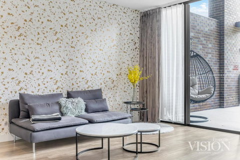 Cozy 3 Bedroom Loft Apartment With 2 Parking In Forest Lodge - Sydneys Hotel 2