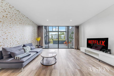 Cozy 3 Bedroom Loft Apartment With 2 Parking In Forest Lodge - Sydneys Hotel 1