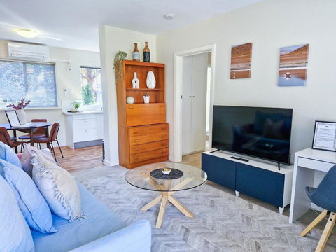 Crawley Cosy Urban Retreat Close To CBD UWA Free Park Netflix - Sydneys Hotel 2