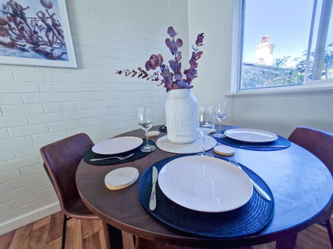 Crawley Cosy Urban Retreat Close To CBD UWA Free Park Netflix - Sydneys Hotel 3