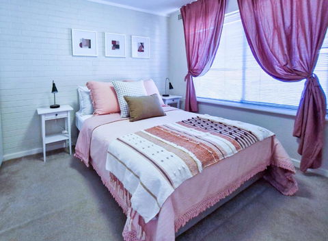 Crawley Cosy Urban Retreat Close To CBD UWA Free Park Netflix - Sydneys Hotel 1
