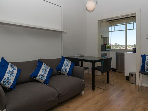 Dantosa Studio - Sydneys Hotel 4